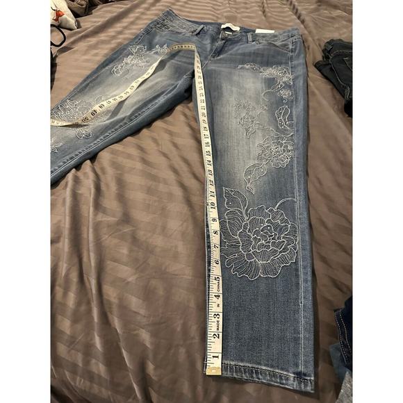 NWT Lane Bryant Embellished Super Stretch Skinny Jeans 16 - Picture 10 of 16